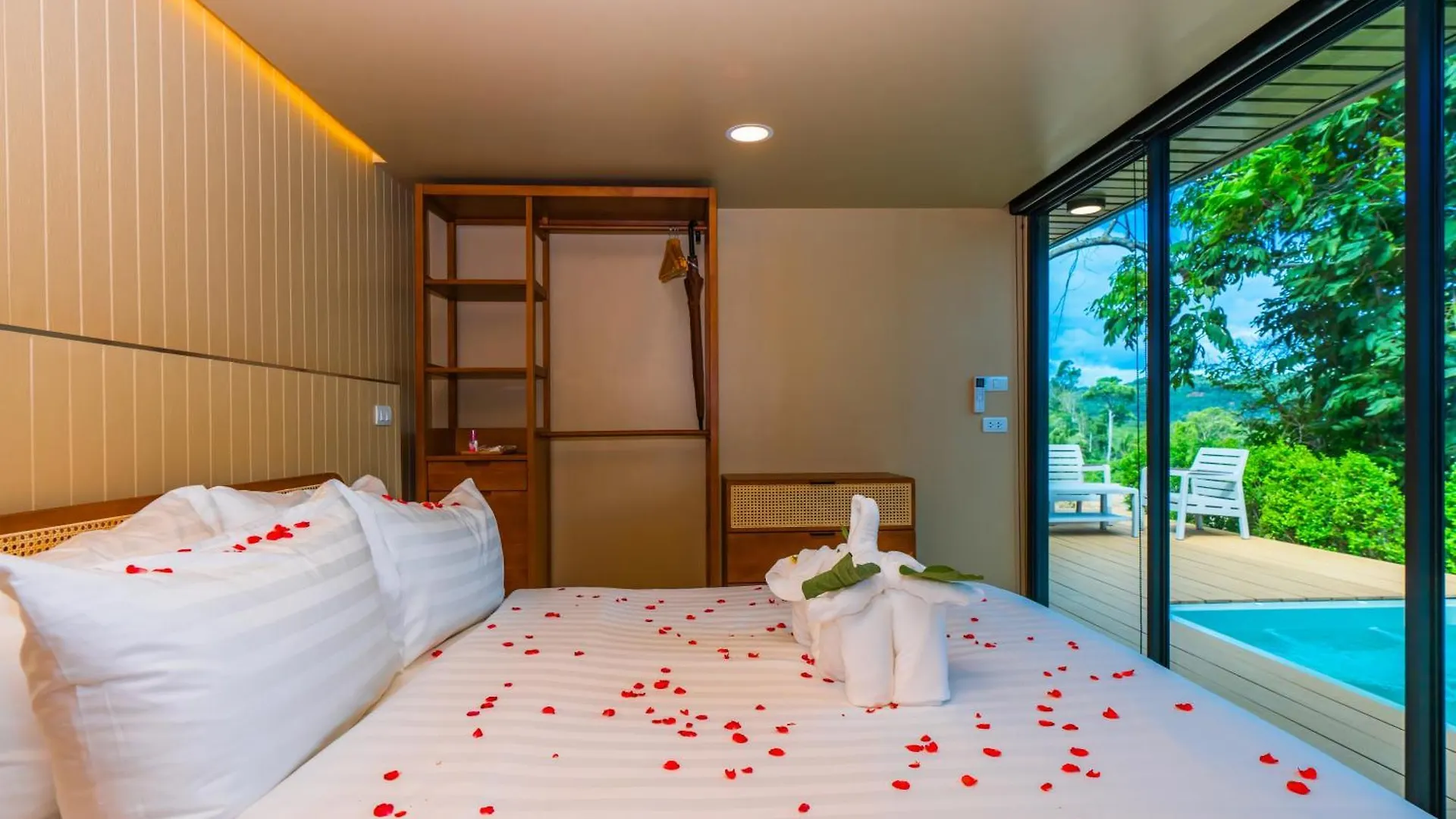 Hotel AKRA Collection Layan 5*, Layan Beach (Phuket) Thaïlande