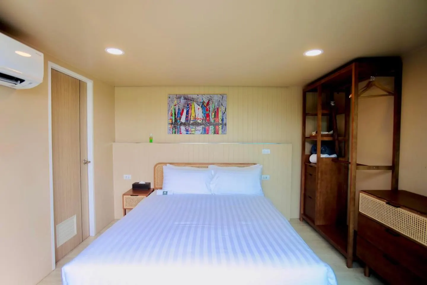 Hotel AKRA Collection Layan